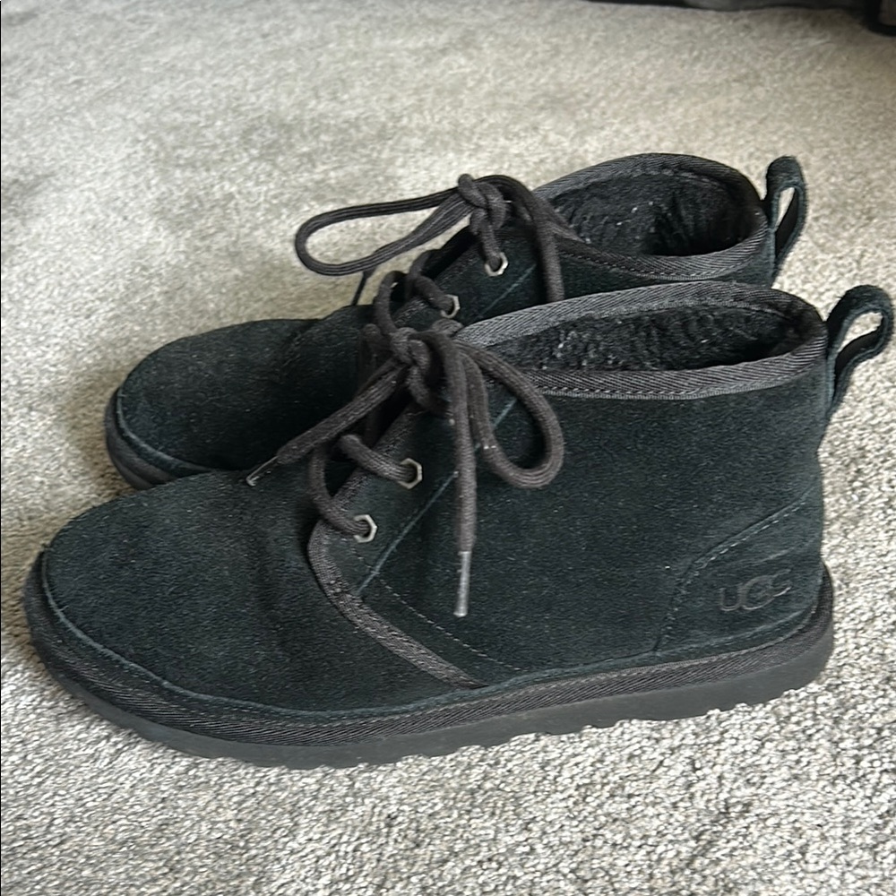 UGG Women’s Chukka Suede Lace-Up Boots